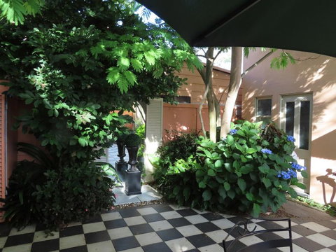 Maison De May Bed & Breakfast - Gold Coast 9