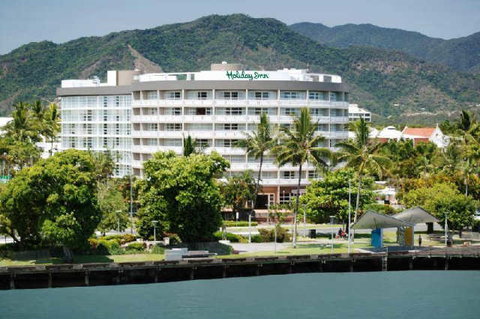 Double Tree - Tourism Gold Coast 1