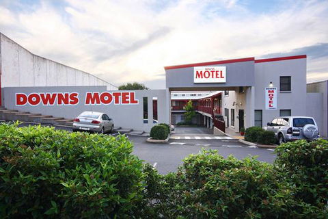 Downs Motel - Tourism Gold Coast 2