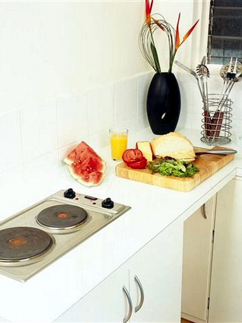 Easystay @ Carlisle St - Tourism Gold Coast 1