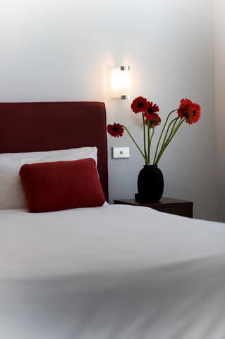 Easystay Studio Apartments - Tourism Gold Coast 4