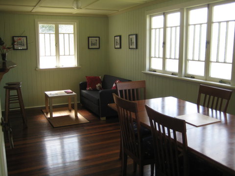 Eco Queenslander Holiday Home - Tourism Gold Coast 4