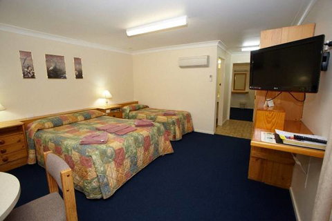 Econo Lodge Alabaster - Tourism Gold Coast 1