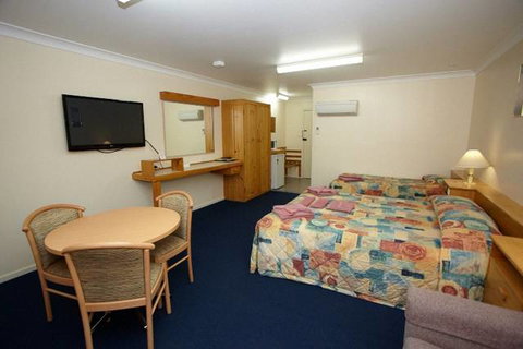 Econo Lodge Alabaster - Tourism Gold Coast 8