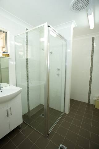 Econo Lodge Alabaster - Tourism Gold Coast 9