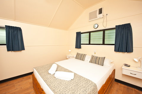 Ellis Beach Oceanfront Bungalows & Caravan Pk - Gold Coast 1