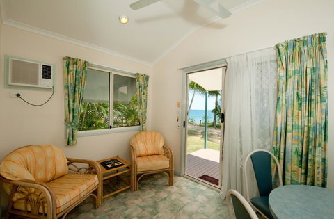 Ellis Beach Oceanfront Bungalows & Caravan Pk - Gold Coast 3