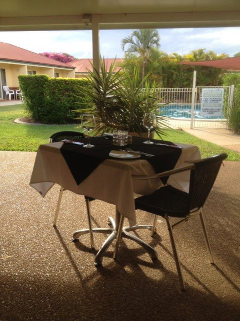 Emerald Explorers Inn - Tourism Gold Coast 0