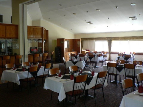 Emerald Explorers Inn - Tourism Gold Coast 6