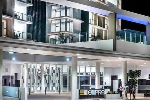 Empire Apartment Hotel - Tourism Gold Coast 7