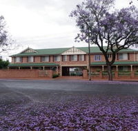 Endeavour Court Motor Inn - Tourism Gold Coast