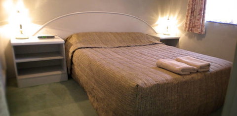 Estelle Kramer Motor Inn - Tourism Gold Coast 4
