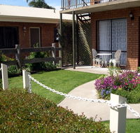 Esther Lodge Holiday Units - Tourism Gold Coast