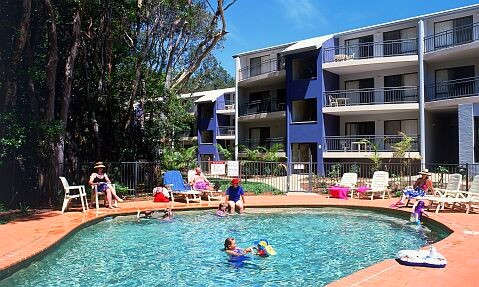 Flynns Beach Resort - Tourism Gold Coast 0