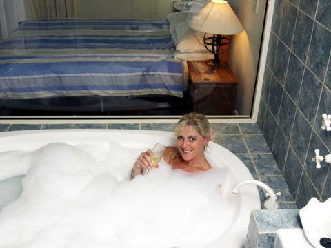 Forte Cape View Apartments - Tourism Gold Coast 4