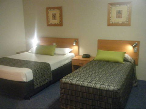 Galaxy Motel - Tourism Gold Coast 1