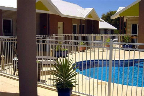 Gecko Lodge Kalbarri - Tourism Gold Coast 1
