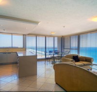 Golden Sands on Main Beach - Tourism Gold Coast