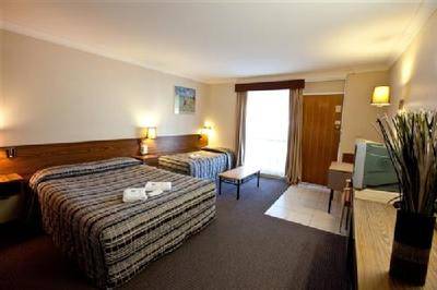 Golden West Motor Inn - Tourism Gold Coast 1