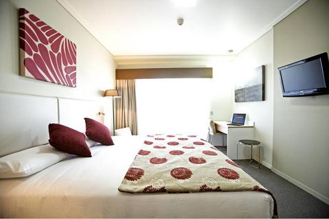 Grand Hotel Townsville - Tourism Gold Coast 0