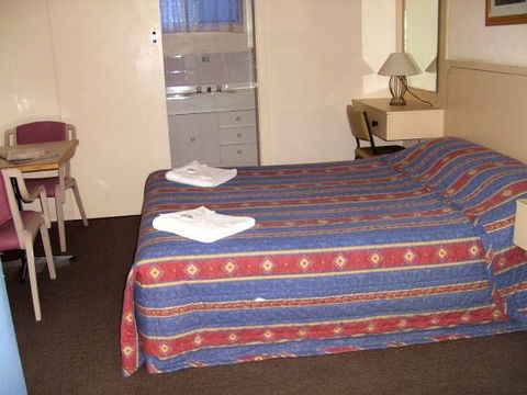 Great Lakes Motor Inn - Tourism Gold Coast 0