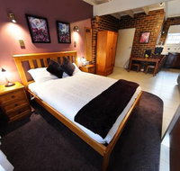 Greenvale Holiday Units - Tourism Gold Coast