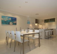 Hamilton Island Private Apartment - Poinciana - Tourism Gold Coast