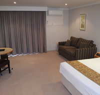 Hilltops Retreat Motor Inn - Tourism Gold Coast