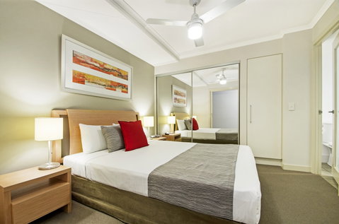 Horton Apartments - Tourism Gold Coast 4