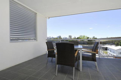 Hotel Chino - Tourism Gold Coast 0