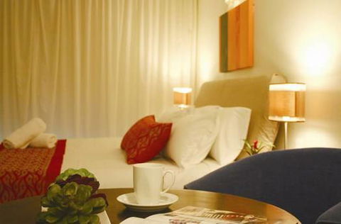 Hotel Laguna - Tourism Gold Coast 0