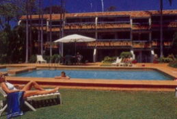 Hotel Laguna - Tourism Gold Coast 1