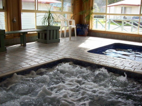 King Point Retreat - Tourism Gold Coast 0