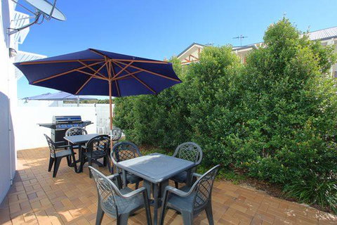 Koola Beach Apartments Bargara - Tourism Gold Coast 1