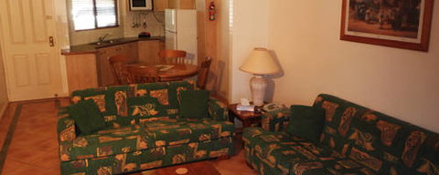 Lakeview Apartments - Tourism Gold Coast 2