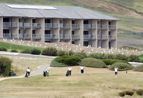 Links Lady Bay Resort - Tourism Gold Coast 3