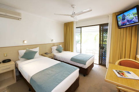 Lord Byron Resort - Tourism Gold Coast 4
