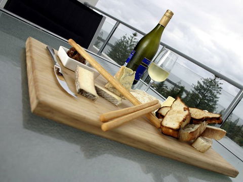 Macquarie Waters Boutique Apartment Hotel - Tourism Gold Coast 3