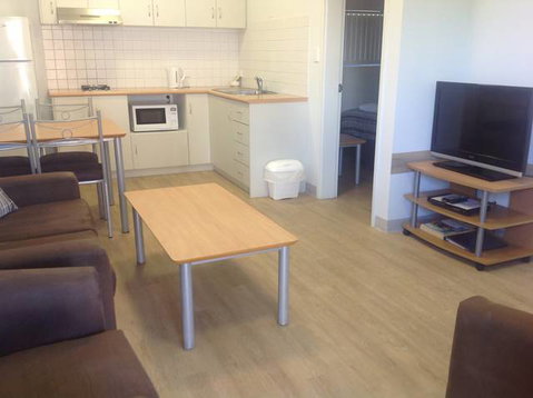 Mandurah Ocean Marina Chalets - Tourism Gold Coast 5