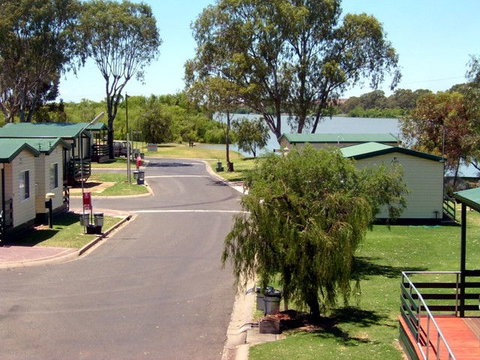 Mannum Caravan Park Cabins - Tourism Gold Coast 0