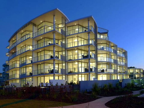 Manta Bargara - Tourism Gold Coast 1