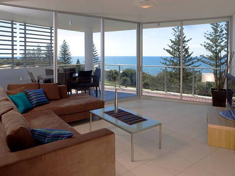 Manta Bargara - Tourism Gold Coast 0