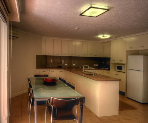 Markham Court - Tourism Gold Coast 6