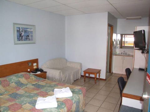 Matilda Motel - Tourism Gold Coast 2