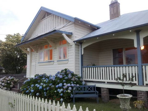 McGowans Boutique Bed & Breakfast - Tourism Gold Coast 1