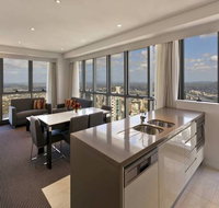 Meriton Serviced Apartments - Adelaide Street - Tourism Gold Coast