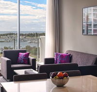 Meriton Serviced Apartments - Southport - Tourism Gold Coast