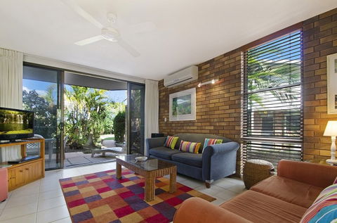 Glen Eden Beach Resort - Tourism Gold Coast 6