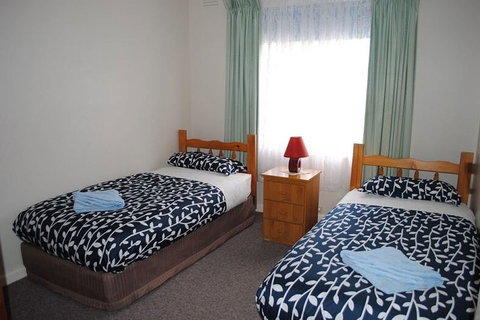 Killara Holiday Flats - Tourism Gold Coast 1