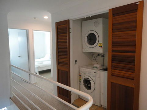 Noosa Entrance Waterfront Resort - Tourism Gold Coast 10